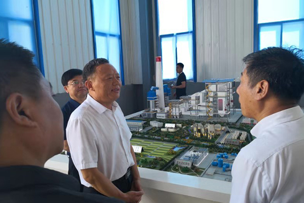 遼寧朝陽市領導到我公司視察 遼寧朝陽市領導到我公司視察