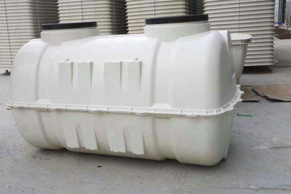 使用玻璃鋼模壓化糞池有著哪些好的性能 使用玻璃鋼模壓化糞池有著哪些好的性能